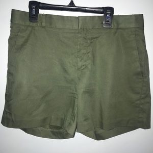 Banana republic army green shorts